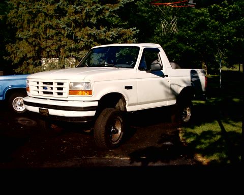 1996 Ford Bronco photo