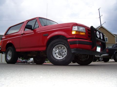 1996 Ford Bronco photo