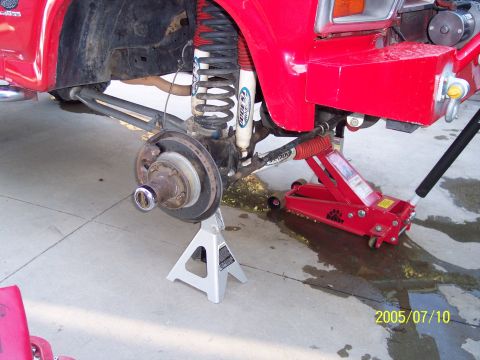 1985 Ford Bronco - rt front hub and rotor