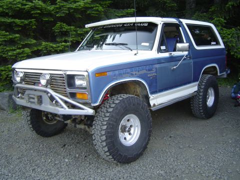 1989 Ford Bronco - Todd even washed it