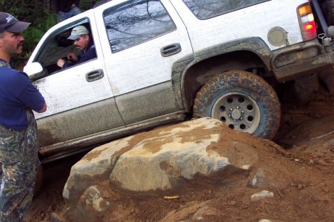 1996 Ford Bronco - Mini-Rubicon, Greg Mke guiding Greg down Mini-Rubicon (7/9/2005)