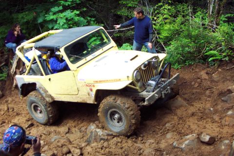 1996 Ford Bronco - Mini-Rubicon, Hip Jeff Guiding Hip trying to go up Mini-Rubicon (7/9/2005)