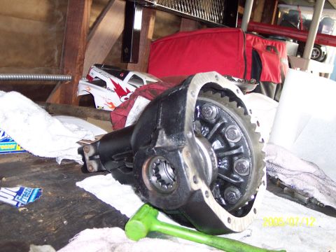 1985 Ford Bronco - carrier back in housing.