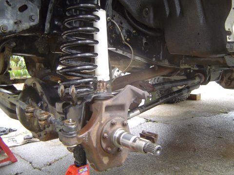 1989 Ford Bronco - Cleaning up while the wheel is out of the way