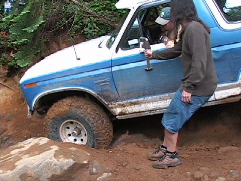 1996 Ford Bronco - Mini-Rubicon, Todd Apparently Todd's brakes are not sufficient so Tim is helping out. (7/9/2005)