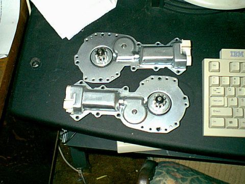 1983 Ford Bronco - the other side. i was able to swap these out in 15 each side. 4 rivets hold the old in and i greased the tracks and installed the new motor…