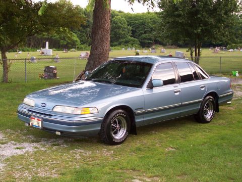 1992 Ford Crown Victoria LTD photo
