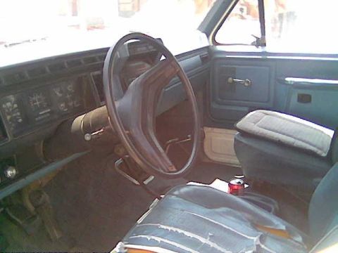 1980 Ford Bronco - crappy int