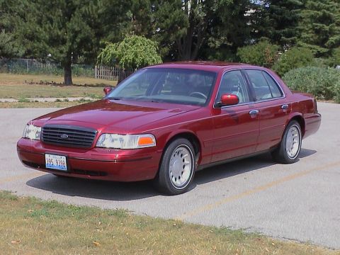 2000 Ford Crown Victoria - July 17, 2005 - 02