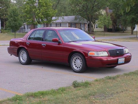 2000 Ford Crown Victoria - July 17, 2005 - 08