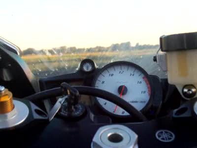 2005 Yamaha R1