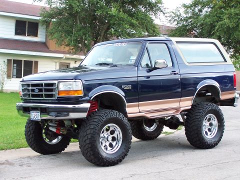 1995 Ford Bronco photo