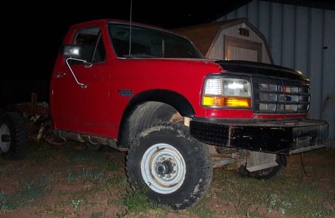 1990 Ford Bronco - '96 F350, C6 tranny!