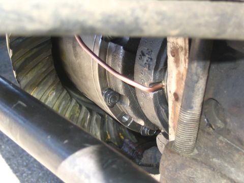 1987 Ford Bronco - A close-up view of the internal gears within a vehicle's differential assembly.