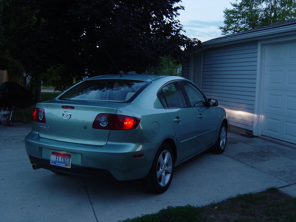 2004 Mazda 3 “i”