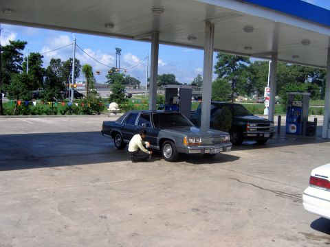 2000 Ford Crown Victoria - A man's work is never done.
