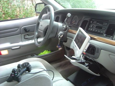 1996 Ford Crown Victoria photo