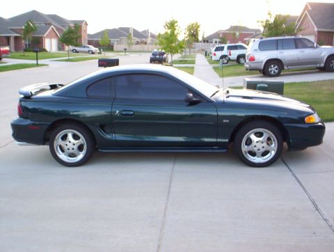 1994 Ford Mustang photo