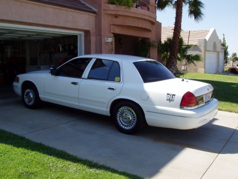 1998 Ford Crown Victoria photo