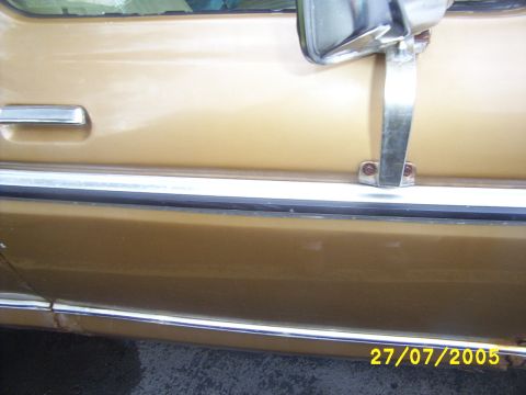 1979 Ford Bronco - Passenger Side Door, mirror rusted at bolts , and rusted at bottom