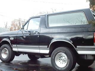 1982 Ford Bronco photo