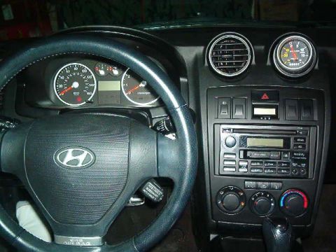 2003 Hyundai Tiburon