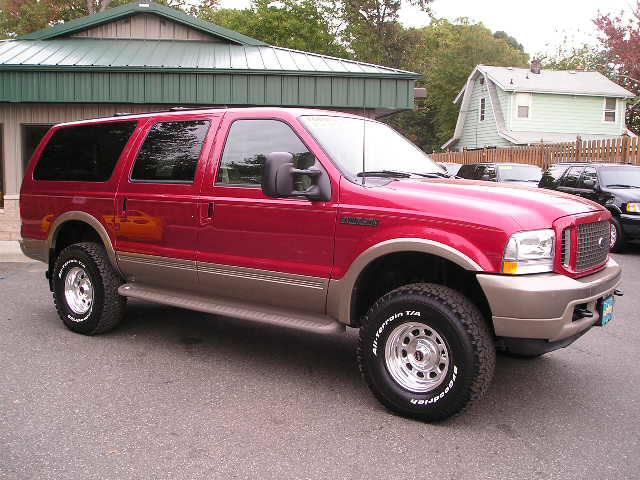 2003 Ford Excursion “Hot Rod”