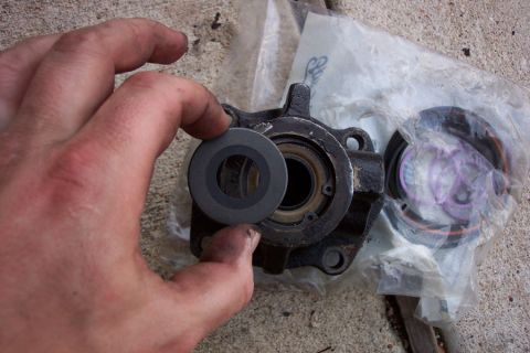 1992 Ford Bronco - Reinstall the dust cap in this orientation.