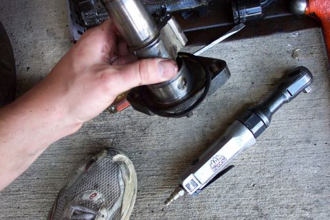 1992 Ford Bronco - Here is the sector shaft itself