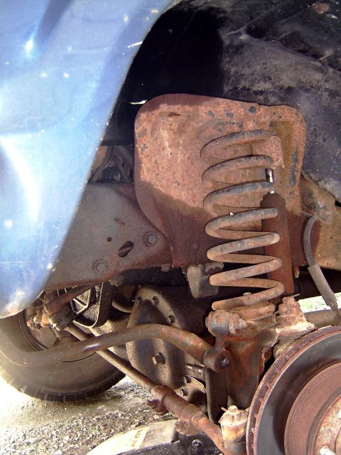 1981 Ford Bronco - Drivers side w/o the front shock there.