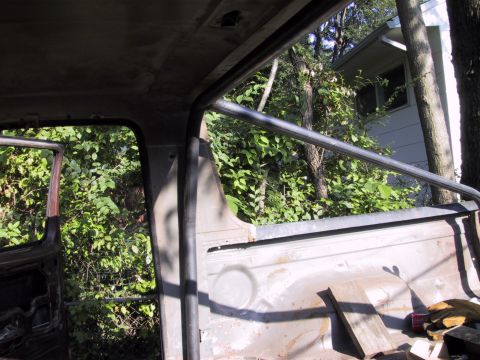1983 Ford Bronco - main hoop inside shot