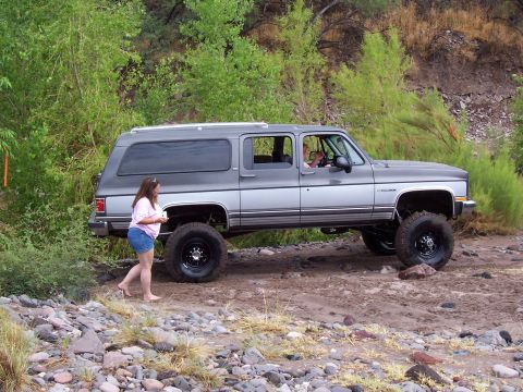 1981 Ford F-150 - We coulda just all jumped in here and saved gas!!