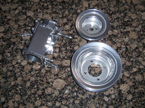 1978 Ford Mustang II - Pulleys and upper intake Cermachromed