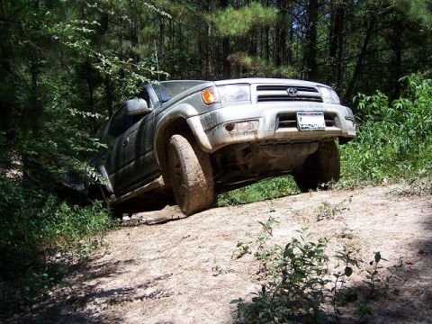 1996 Jeep Cherokee - coming around the bend