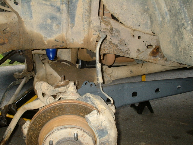 Driver's side radius arm installed