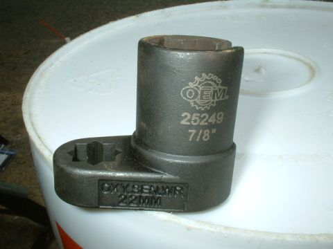 1991 Ford Bronco - Tool to remove 02 sensor