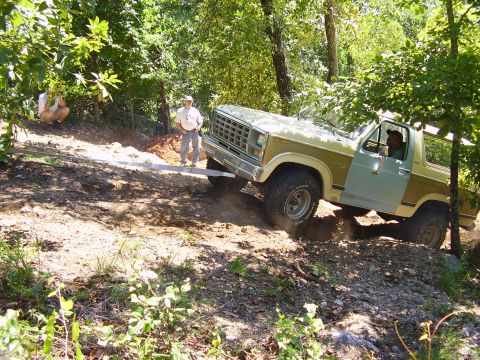 1990 Ford Bronco - Blue doors add extra oomph
