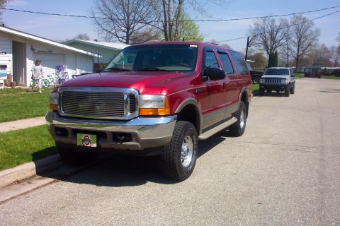 2000 Ford Excursion photo