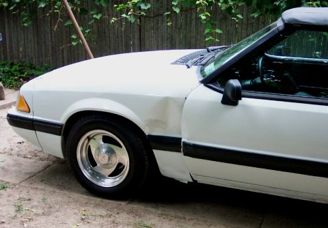 1990 Ford Mustang photo
