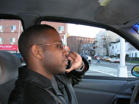 1992 Ford Taurus - Hey, at least my right hand is free...