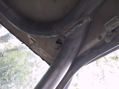 1983 Ford Bronco - pass-side hoop/leg