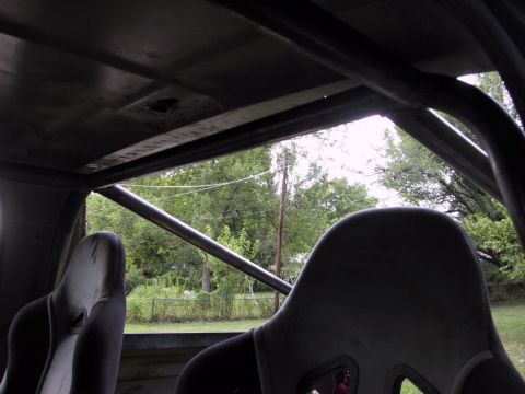 1983 Ford Bronco - hoop meeting main hoop