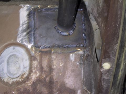 1983 Ford Bronco - pass-side leg-to-floor