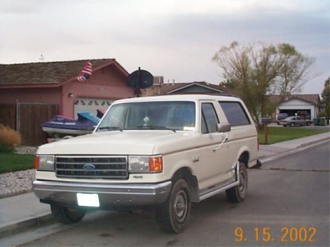 1990 Ford Bronco photo