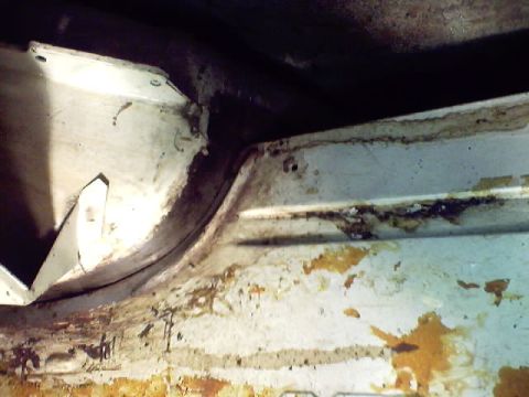 1966 Ford Fairlane - removing old caulking