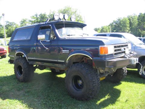 1986 Ford Bronco - 38's and a TTB