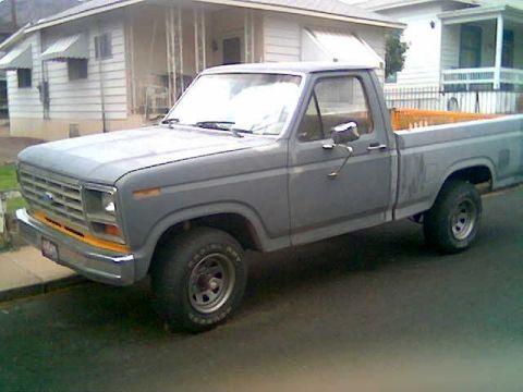 1980 Ford Bronco - i have an 81 bronco w/no tittle my dad bought me for spare parts for my 80 the eng is going in here
