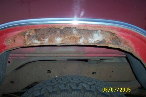 1982 Ford Bronco - left fender rust
