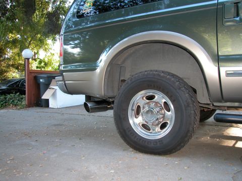 2002 Ford Excursion photo