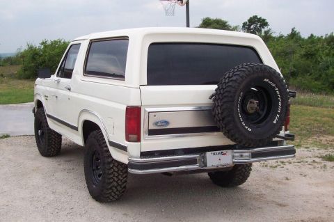 1984 Ford Bronco - Here is a pic of the truck with the new tires and painted factory wheels. BFG Nudd Terrain tires. 32 x 11.50 x 15. Really helped the bronco…